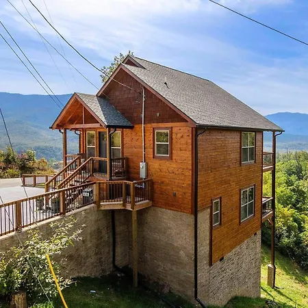 Picadilly Perch Villa